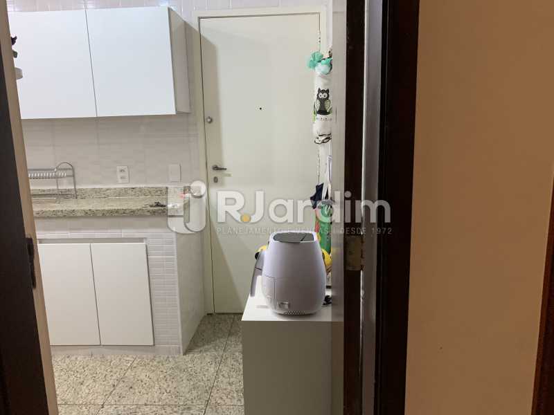 Conheça Entrada da cozinha do imóvel - Apartamento à venda Rua General Rabelo,Gávea, Zona Sul,Rio de Janeiro - R$ 2.400.000 - LAAP21564 - 10 Entrada da cozinha - Apartamento à venda Rua General Rabelo,Gávea, Zona Sul,Rio de Janeiro - R$ 2.400.000 - LAAP21564 - 10