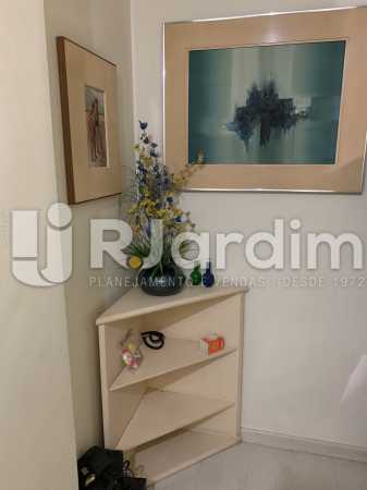 Conheça Corredor do imóvel - Apartamento à venda Rua General Rabelo,Gávea, Zona Sul,Rio de Janeiro - R$ 2.400.000 - LAAP21564 - 17 Corredor - Apartamento à venda Rua General Rabelo,Gávea, Zona Sul,Rio de Janeiro - R$ 2.400.000 - LAAP21564 - 17