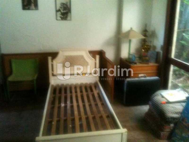 Conheça quarto 2 do imóvel - Casa Rua Senador Simonsen,Jardim Botânico,Zona Sul,Rio de Janeiro,RJ À Venda,6 Quartos,2000m² - BGCA60001 - 17 quarto 2 - Casa Rua Senador Simonsen,Jardim Botânico,Zona Sul,Rio de Janeiro,RJ À Venda,6 Quartos,2000m² - BGCA60001 - 17