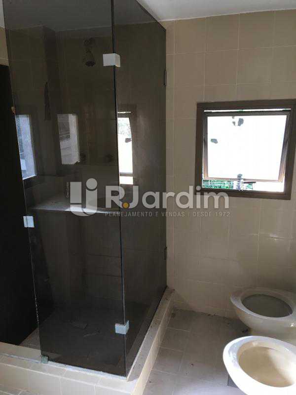 Conheça Banheiro suíte do imóvel - Casa em Condomínio À Venda Rua Professor Mikan,São Conrado, Zona Sul,Rio de Janeiro - R$ 1.550.000 - LACN30007 - 21 Banheiro suíte - Casa em Condomínio À Venda Rua Professor Mikan,São Conrado, Zona Sul,Rio de Janeiro - R$ 1.550.000 - LACN30007 - 21