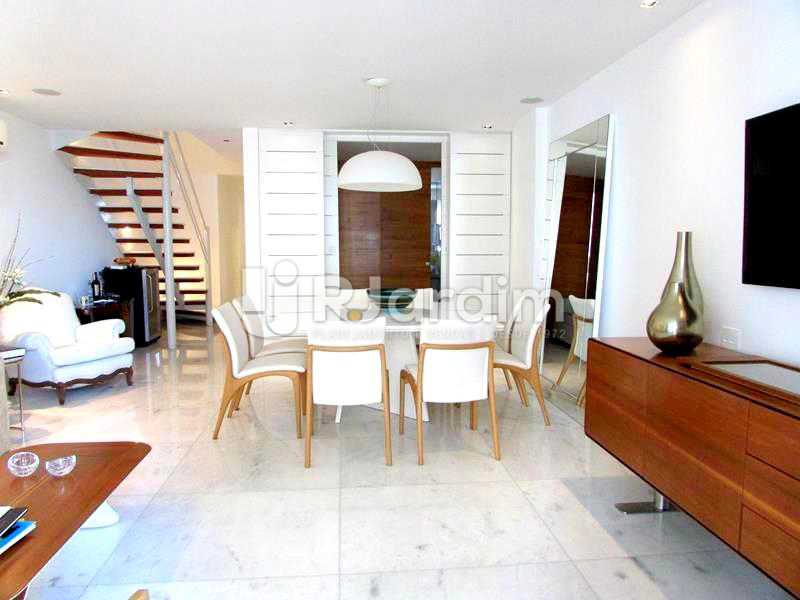 Conheça SALA do imóvel - Cobertura Rua Prudente de Morais,Ipanema, Zona Sul,Rio de Janeiro, RJ À Venda, 2 Quartos, 169m² - LACO20110 - 4 SALA - Cobertura Rua Prudente de Morais,Ipanema, Zona Sul,Rio de Janeiro, RJ À Venda, 2 Quartos, 169m² - LACO20110 - 4