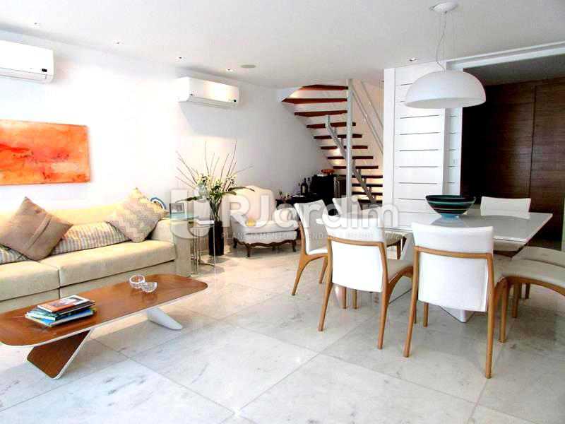 Conheça SALA do imóvel - Cobertura Rua Prudente de Morais,Ipanema, Zona Sul,Rio de Janeiro, RJ À Venda, 2 Quartos, 169m² - LACO20110 - 3 SALA - Cobertura Rua Prudente de Morais,Ipanema, Zona Sul,Rio de Janeiro, RJ À Venda, 2 Quartos, 169m² - LACO20110 - 3