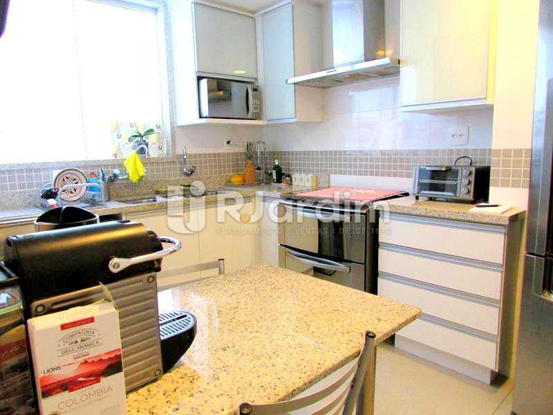 Conheça Cozinha do imóvel - Cobertura Rua Prudente de Morais,Ipanema, Zona Sul,Rio de Janeiro, RJ À Venda, 2 Quartos, 169m² - LACO20110 - 26 Cozinha - Cobertura Rua Prudente de Morais,Ipanema, Zona Sul,Rio de Janeiro, RJ À Venda, 2 Quartos, 169m² - LACO20110 - 26