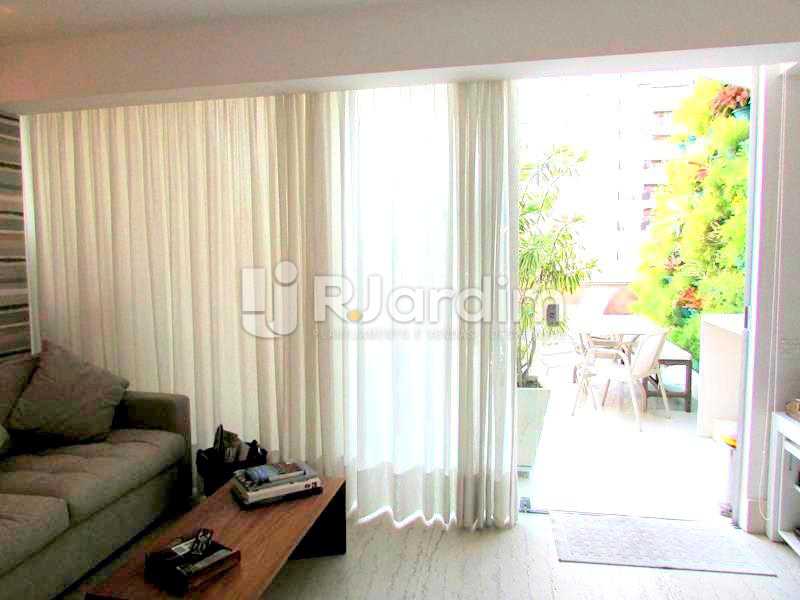 Conheça Sala DE TV do imóvel - Cobertura Rua Prudente de Morais,Ipanema, Zona Sul,Rio de Janeiro, RJ À Venda, 2 Quartos, 169m² - LACO20110 - 12 Sala DE TV - Cobertura Rua Prudente de Morais,Ipanema, Zona Sul,Rio de Janeiro, RJ À Venda, 2 Quartos, 169m² - LACO20110 - 12