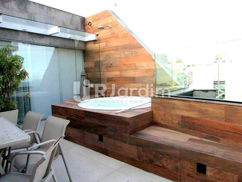 Conheça Varandão do imóvel - Cobertura Rua Prudente de Morais,Ipanema, Zona Sul,Rio de Janeiro, RJ À Venda, 2 Quartos, 169m² - LACO20110 - 16 Varandão - Cobertura Rua Prudente de Morais,Ipanema, Zona Sul,Rio de Janeiro, RJ À Venda, 2 Quartos, 169m² - LACO20110 - 16