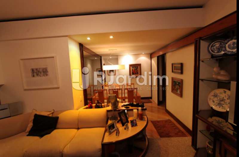 Conheça sala/entrada social do imóvel - Apartamento À Venda - Lagoa - Rio de Janeiro - RJ - LAAP10392 - 12 sala/entrada social - Apartamento À Venda - Lagoa - Rio de Janeiro - RJ - LAAP10392 - 12