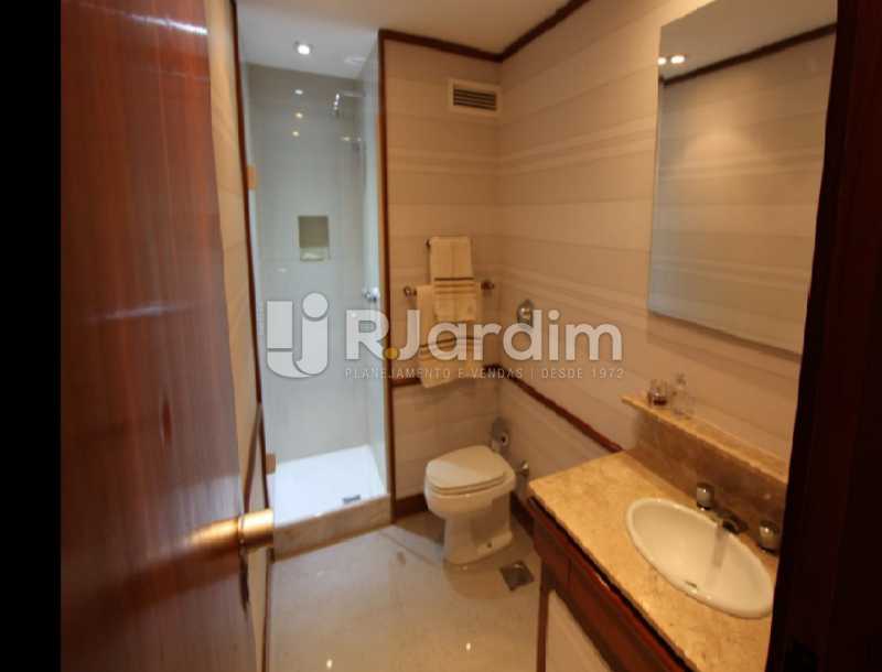 Conheça banheiro do imóvel - Apartamento À Venda - Lagoa - Rio de Janeiro - RJ - LAAP10392 - 16 banheiro - Apartamento À Venda - Lagoa - Rio de Janeiro - RJ - LAAP10392 - 16