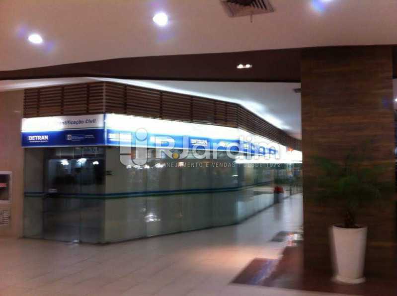 Conheça Corredor do imóvel - Loja Copacabana,Zona Sul,Rio de Janeiro,RJ Para Alugar,118m² - LALJ00144 - 1 Corredor - Loja Copacabana,Zona Sul,Rio de Janeiro,RJ Para Alugar,118m² - LALJ00144 - 1
