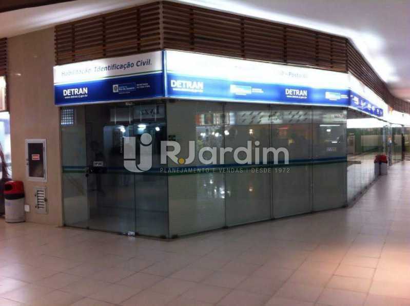 Conheça Corredor do imóvel - Loja Copacabana,Zona Sul,Rio de Janeiro,RJ Para Alugar,118m² - LALJ00144 - 3 Corredor - Loja Copacabana,Zona Sul,Rio de Janeiro,RJ Para Alugar,118m² - LALJ00144 - 3