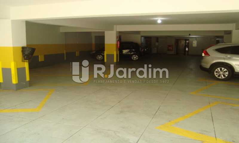 Conheça Vaga garagem do imóvel - Apartamento Para Alugar - Laranjeiras - Rio de Janeiro - RJ - LAAP32207 - 17 Vaga garagem - Apartamento Para Alugar - Laranjeiras - Rio de Janeiro - RJ - LAAP32207 - 17