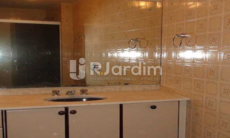 Conheça banheiro do imóvel - Apartamento Para Alugar - Laranjeiras - Rio de Janeiro - RJ - LAAP32207 - 5 banheiro - Apartamento Para Alugar - Laranjeiras - Rio de Janeiro - RJ - LAAP32207 - 5