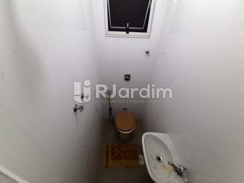 Conheça BANHEIRO DE SERVIÇO do imóvel - Apartamento À Venda - Humaitá - Rio de Janeiro - RJ - LAAP32208 - 22 BANHEIRO DE SERVIÇO - Apartamento À Venda - Humaitá - Rio de Janeiro - RJ - LAAP32208 - 22