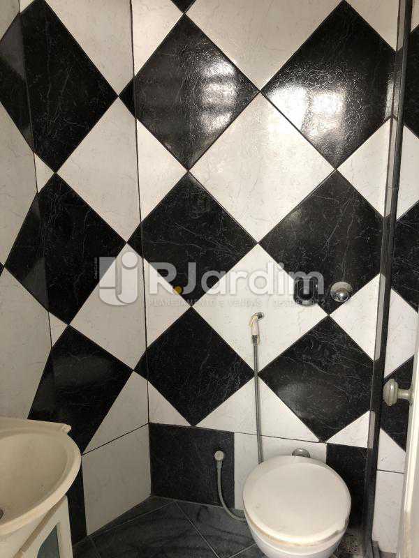 Conheça Banheiro de serviço do imóvel - Apartamento À Venda - Botafogo - Rio de Janeiro - RJ - LAAP40808 - 28 Banheiro de serviço - Apartamento À Venda - Botafogo - Rio de Janeiro - RJ - LAAP40808 - 28