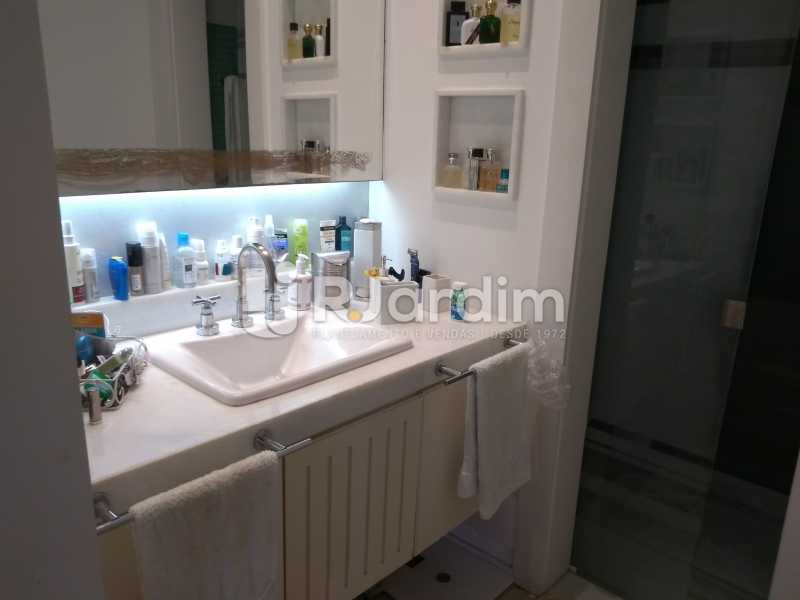 Conheça banheiro / suíte do imóvel - Apartamento À Venda - Ipanema - Rio de Janeiro - RJ - LAAP32209 - 17 banheiro / suíte - Apartamento À Venda - Ipanema - Rio de Janeiro - RJ - LAAP32209 - 17