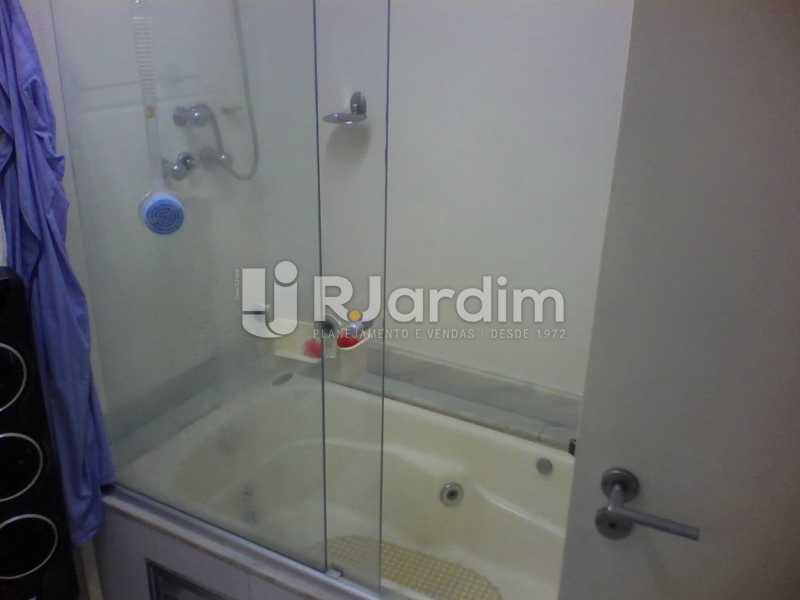Conheça 9 Banheiro Suíte do imóvel - Apartamento 3 quartos à venda Laranjeiras, Zona Sul,Rio de Janeiro - R$ 1.200.000 - BGAP30007 - 10 9 Banheiro Suíte - Apartamento 3 quartos à venda Laranjeiras, Zona Sul,Rio de Janeiro - R$ 1.200.000 - BGAP30007 - 10