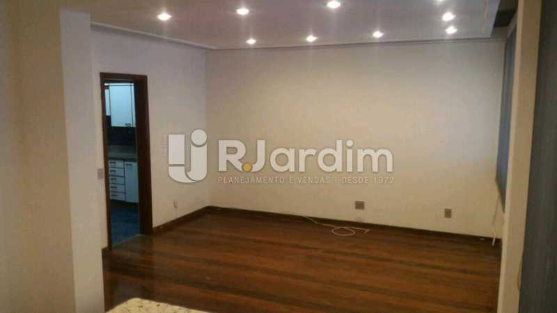 Conheça sala do imóvel - Apartamento Rua General Venâncio Flores,Leblon, Zona Sul,Rio de Janeiro, RJ Para Alugar, 2 Quartos, 110m² - LAAP21596 - 1 sala - Apartamento Rua General Venâncio Flores,Leblon, Zona Sul,Rio de Janeiro, RJ Para Alugar, 2 Quartos, 110m² - LAAP21596 - 1