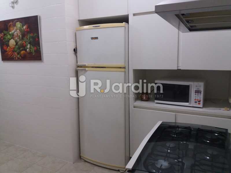 Conheça cozinha do imóvel - Apartamento Copacabana, Zona Sul,Rio de Janeiro, RJ À Venda, 4 Quartos, 171m² - LAAP40812 - 21 cozinha - Apartamento Copacabana, Zona Sul,Rio de Janeiro, RJ À Venda, 4 Quartos, 171m² - LAAP40812 - 21