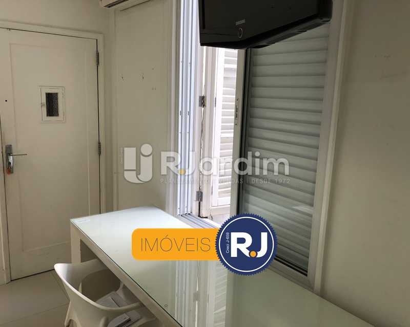 Conheça Quarto/sala do imóvel - Kitnet/Conjugado À Venda - Leblon - Rio de Janeiro - RJ - LAKI10045 - 4 Quarto/sala - Kitnet/Conjugado À Venda - Leblon - Rio de Janeiro - RJ - LAKI10045 - 4