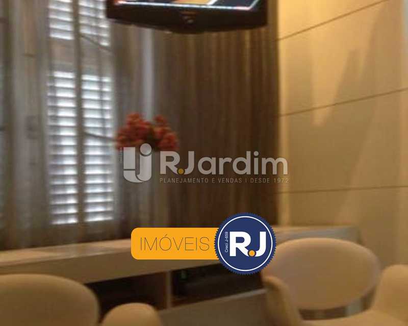 Conheça Quarto do imóvel - Kitnet/Conjugado À Venda - Leblon - Rio de Janeiro - RJ - LAKI10045 - 21 Quarto - Kitnet/Conjugado À Venda - Leblon - Rio de Janeiro - RJ - LAKI10045 - 21