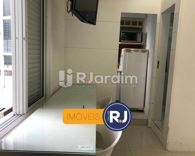 Conheça Quarto/sala do imóvel - Kitnet/Conjugado À Venda - Leblon - Rio de Janeiro - RJ - LAKI10045 - 5 Quarto/sala - Kitnet/Conjugado À Venda - Leblon - Rio de Janeiro - RJ - LAKI10045 - 5