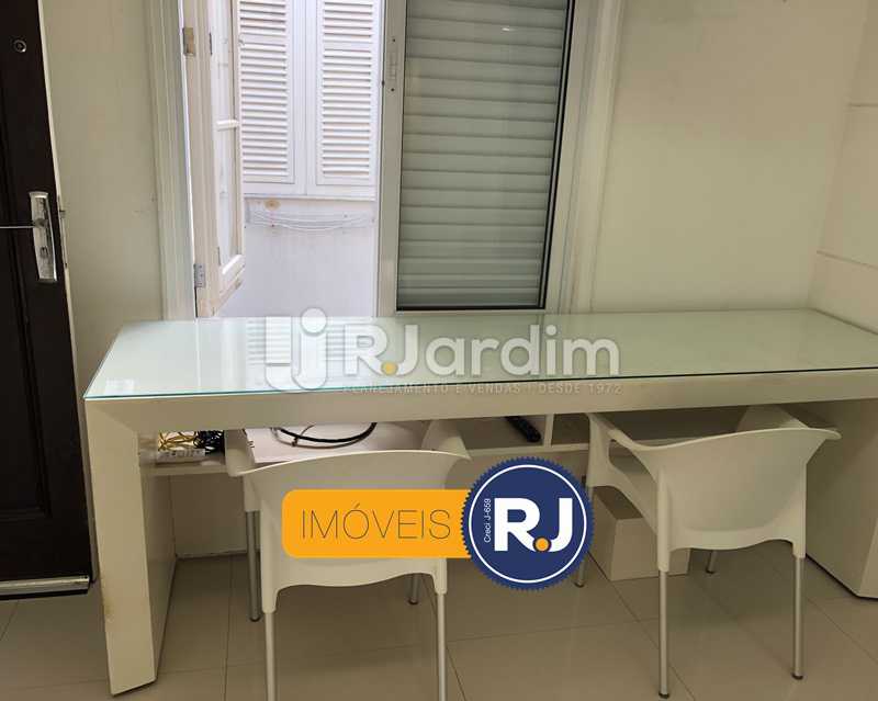 Conheça Quarto/sala do imóvel - Kitnet/Conjugado À Venda - Leblon - Rio de Janeiro - RJ - LAKI10045 - 8 Quarto/sala - Kitnet/Conjugado À Venda - Leblon - Rio de Janeiro - RJ - LAKI10045 - 8