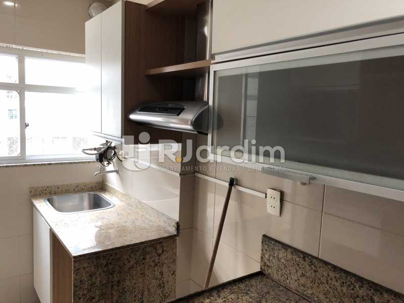 Conheça Cozinha/ A. Serviços do imóvel - Apartamento À Venda - Botafogo - Rio de Janeiro - RJ - LAAP32223 - 25 Cozinha/ A. Serviços - Apartamento À Venda - Botafogo - Rio de Janeiro - RJ - LAAP32223 - 25