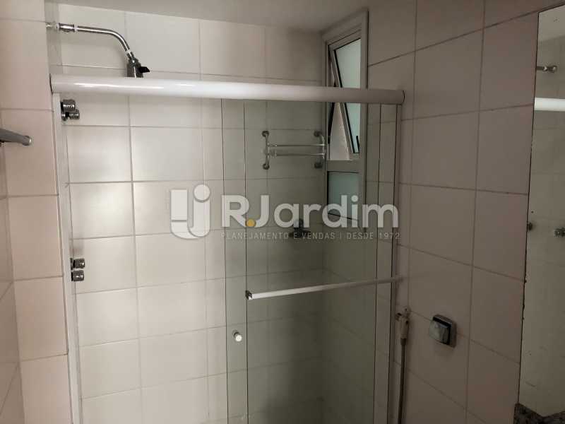 Conheça Banheiro suíte do imóvel - Apartamento À Venda - Botafogo - Rio de Janeiro - RJ - LAAP32223 - 11 Banheiro suíte - Apartamento À Venda - Botafogo - Rio de Janeiro - RJ - LAAP32223 - 11