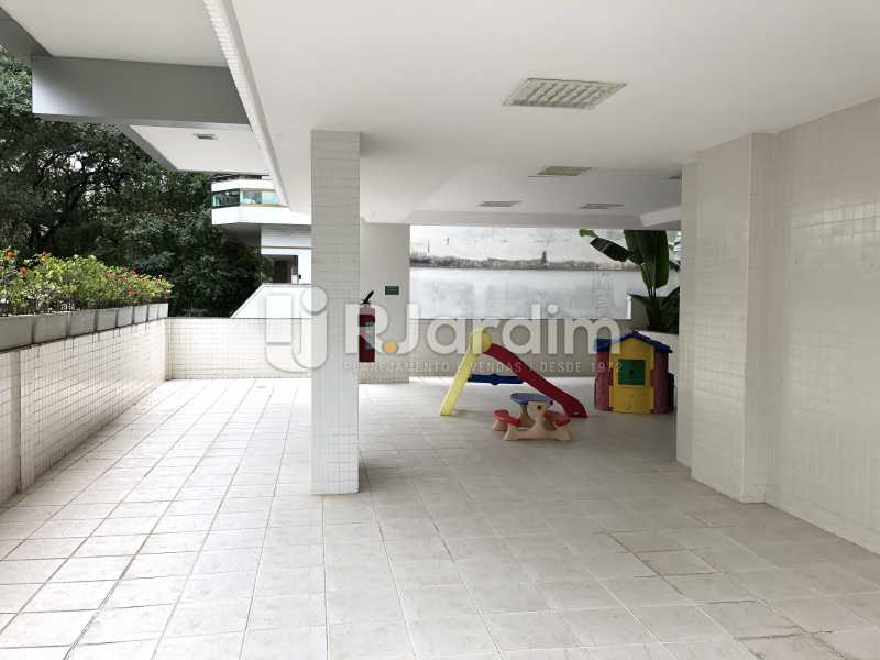 Conheça Playground do imóvel - Apartamento À Venda - Botafogo - Rio de Janeiro - RJ - LAAP32223 - 29 Playground - Apartamento À Venda - Botafogo - Rio de Janeiro - RJ - LAAP32223 - 29