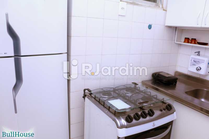 Conheça COZINHA 1 do imóvel - Kitnet/Conjugado Avenida Nossa Senhora de Copacabana,Copacabana, Zona Sul,Rio de Janeiro, RJ Para Alugar, 1 Quarto, 38m² - LAKI10046 - 11 COZINHA 1 - Kitnet/Conjugado Avenida Nossa Senhora de Copacabana,Copacabana, Zona Sul,Rio de Janeiro, RJ Para Alugar, 1 Quarto, 38m² - LAKI10046 - 11