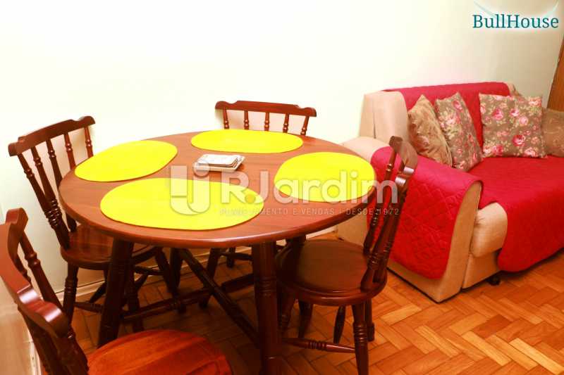 Conheça SALA 4 do imóvel - Kitnet/Conjugado Avenida Nossa Senhora de Copacabana,Copacabana, Zona Sul,Rio de Janeiro, RJ Para Alugar, 1 Quarto, 38m² - LAKI10046 - 5 SALA 4 - Kitnet/Conjugado Avenida Nossa Senhora de Copacabana,Copacabana, Zona Sul,Rio de Janeiro, RJ Para Alugar, 1 Quarto, 38m² - LAKI10046 - 5