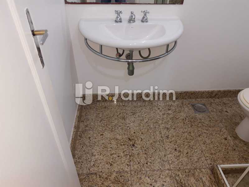 Conheça BANHEIRO SOCIAL do imóvel - Apartamento À Venda - Copacabana - Rio de Janeiro - RJ - LAAP40815 - 22 BANHEIRO SOCIAL - Apartamento À Venda - Copacabana - Rio de Janeiro - RJ - LAAP40815 - 22