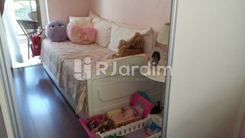 Conheça quarto do imóvel - Apartamento Botafogo 3 Quartos Garagem - LAAP32228 - 21 quarto - Apartamento Botafogo 3 Quartos Garagem - LAAP32228 - 21