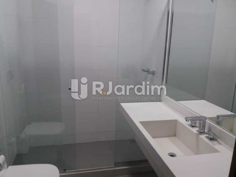 Conheça Banheiro social do imóvel - Apartamento À Venda - Ipanema - Rio de Janeiro - RJ - LAAP32230 - 14 Banheiro social - Apartamento À Venda - Ipanema - Rio de Janeiro - RJ - LAAP32230 - 14