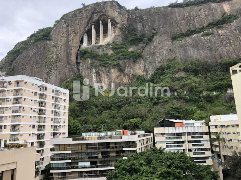Conheça Vista montanha do imóvel - Apartamento À Venda - Copacabana - Rio de Janeiro - RJ - LAAP21610 - 7 Vista montanha - Apartamento À Venda - Copacabana - Rio de Janeiro - RJ - LAAP21610 - 7