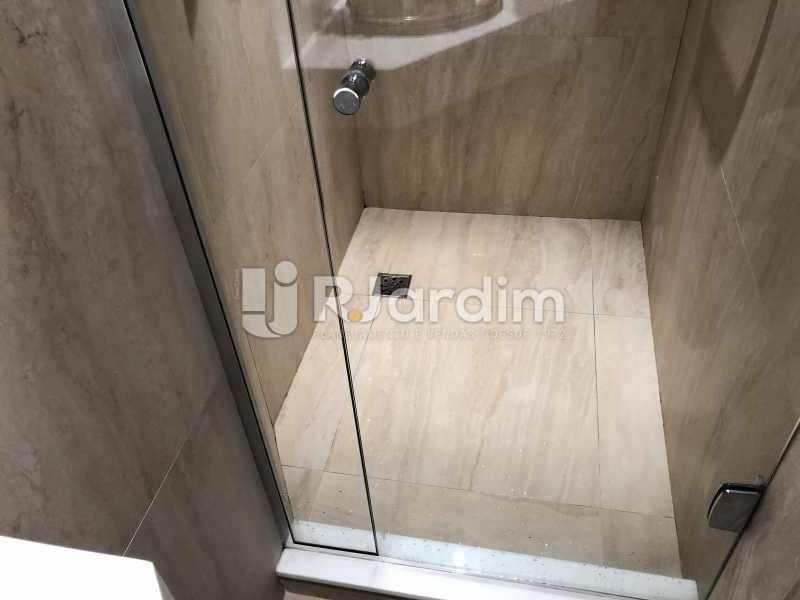 Conheça Banheiro suíte do imóvel - Apartamento À Venda - Copacabana - Rio de Janeiro - RJ - LAAP21610 - 20 Banheiro suíte - Apartamento À Venda - Copacabana - Rio de Janeiro - RJ - LAAP21610 - 20