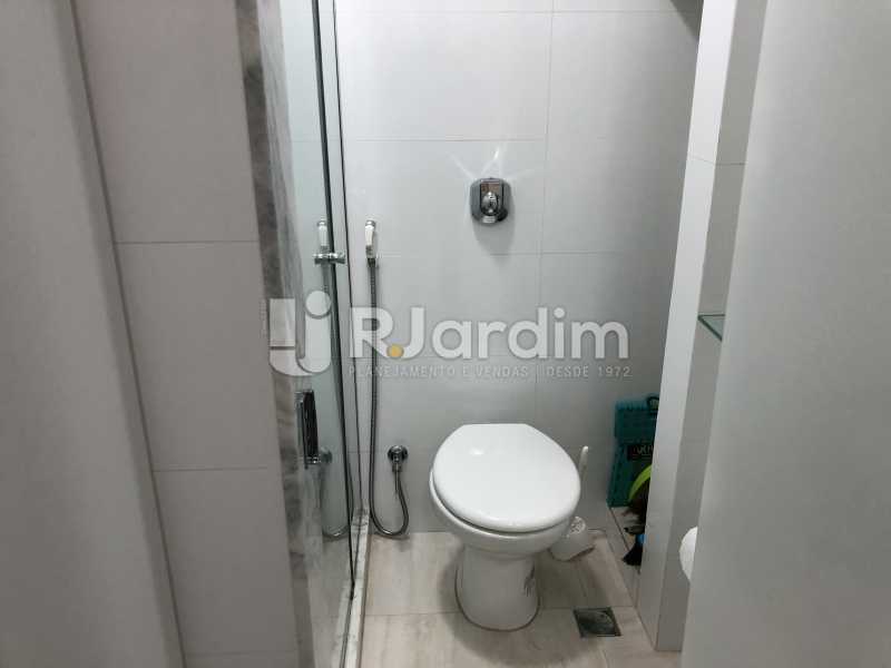 Conheça Banheiro de serviço do imóvel - Apartamento À Venda - Copacabana - Rio de Janeiro - RJ - LAAP21610 - 28 Banheiro de serviço - Apartamento À Venda - Copacabana - Rio de Janeiro - RJ - LAAP21610 - 28