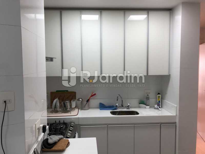 Conheça Cozinha do imóvel - Apartamento À Venda - Copacabana - Rio de Janeiro - RJ - LAAP21610 - 25 Cozinha - Apartamento À Venda - Copacabana - Rio de Janeiro - RJ - LAAP21610 - 25