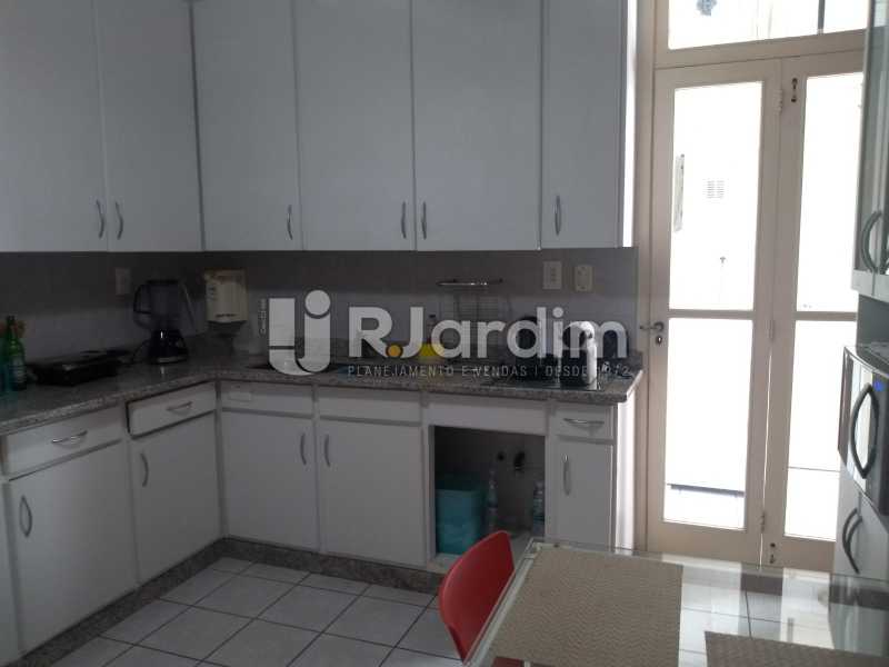 Conheça cozinha / área do imóvel - Apartamento À Venda - Ipanema - Rio de Janeiro - RJ - LAAP32233 - 25 cozinha / área - Apartamento À Venda - Ipanema - Rio de Janeiro - RJ - LAAP32233 - 25