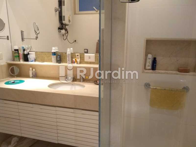 Conheça banheiro / suíte do imóvel - Apartamento À Venda - Ipanema - Rio de Janeiro - RJ - LAAP32233 - 10 banheiro / suíte - Apartamento À Venda - Ipanema - Rio de Janeiro - RJ - LAAP32233 - 10