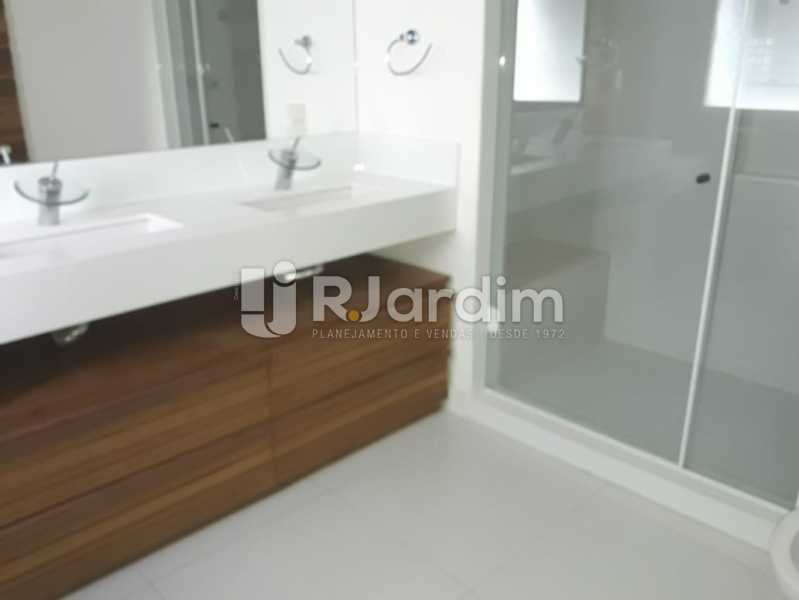 Conheça Banheiro do imóvel - Apartamento Para Alugar - Ipanema - Rio de Janeiro - RJ - LAAP32235 - 16 Banheiro - Apartamento Para Alugar - Ipanema - Rio de Janeiro - RJ - LAAP32235 - 16