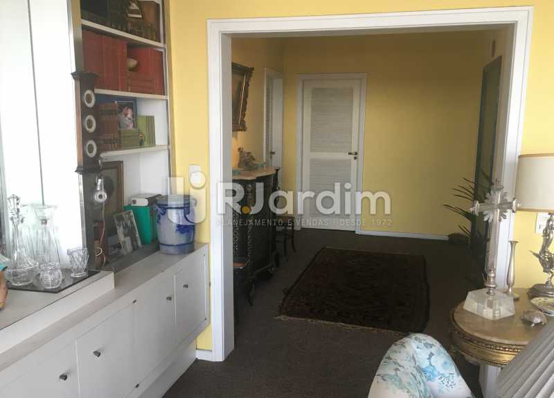 Conheça Hall Entrada do imóvel - Apartamento À Venda - Copacabana - Rio de Janeiro - RJ - LAAP32236 - 4 Hall Entrada - Apartamento À Venda - Copacabana - Rio de Janeiro - RJ - LAAP32236 - 4