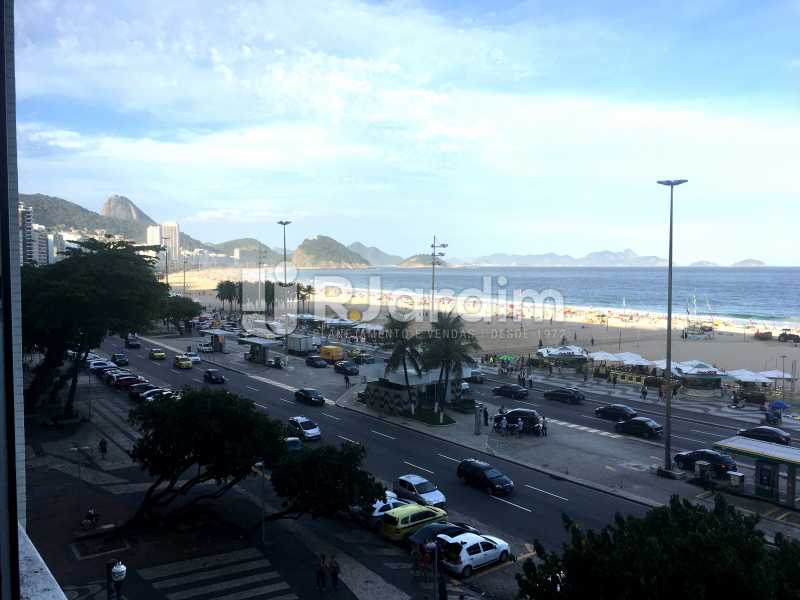 Conheça Vista Sala do imóvel - Apartamento À Venda - Copacabana - Rio de Janeiro - RJ - LAAP32236 - 3 Vista Sala - Apartamento À Venda - Copacabana - Rio de Janeiro - RJ - LAAP32236 - 3
