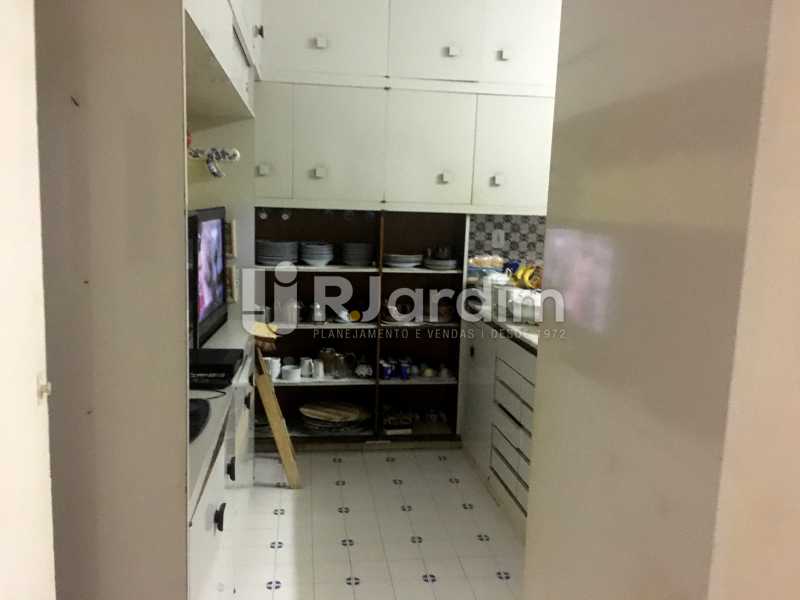 Conheça Cozinha do imóvel - Apartamento À Venda - Copacabana - Rio de Janeiro - RJ - LAAP32236 - 15 Cozinha - Apartamento À Venda - Copacabana - Rio de Janeiro - RJ - LAAP32236 - 15