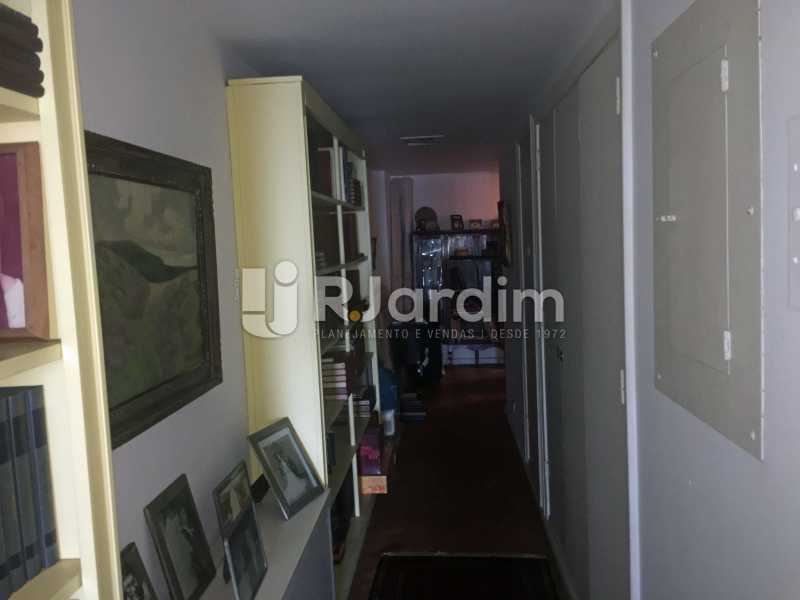 Conheça Circulação do imóvel - Apartamento À Venda - Copacabana - Rio de Janeiro - RJ - LAAP32236 - 18 Circulação - Apartamento À Venda - Copacabana - Rio de Janeiro - RJ - LAAP32236 - 18