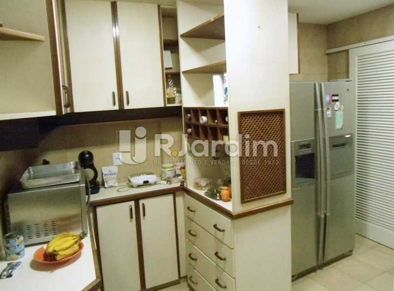 Conheça cozinha do imóvel - Apartamento À Venda - Leblon - Rio de Janeiro - RJ - LAAP50056 - 20 cozinha - Apartamento À Venda - Leblon - Rio de Janeiro - RJ - LAAP50056 - 20