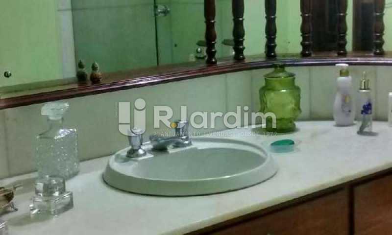Conheça N BANHEIRO SOCIAL do imóvel - Casa Para Alugar - Jardim Botânico - Rio de Janeiro - RJ - LACA40051 - 16 N BANHEIRO SOCIAL - Casa Para Alugar - Jardim Botânico - Rio de Janeiro - RJ - LACA40051 - 16