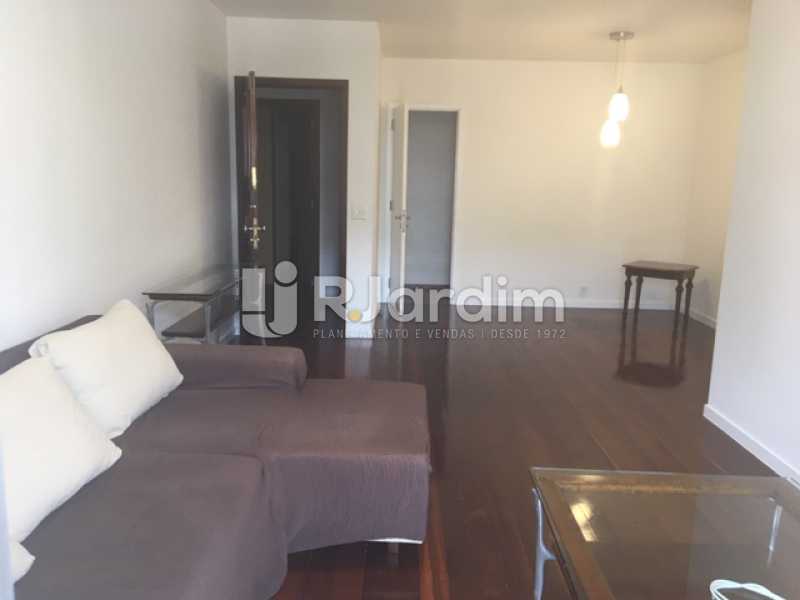 Conheça sala do imóvel - Apartamento Leblon 2 Quartos Aluguel Administração imóveis - LAAP21612 - 3 sala - Apartamento Leblon 2 Quartos Aluguel Administração imóveis - LAAP21612 - 3