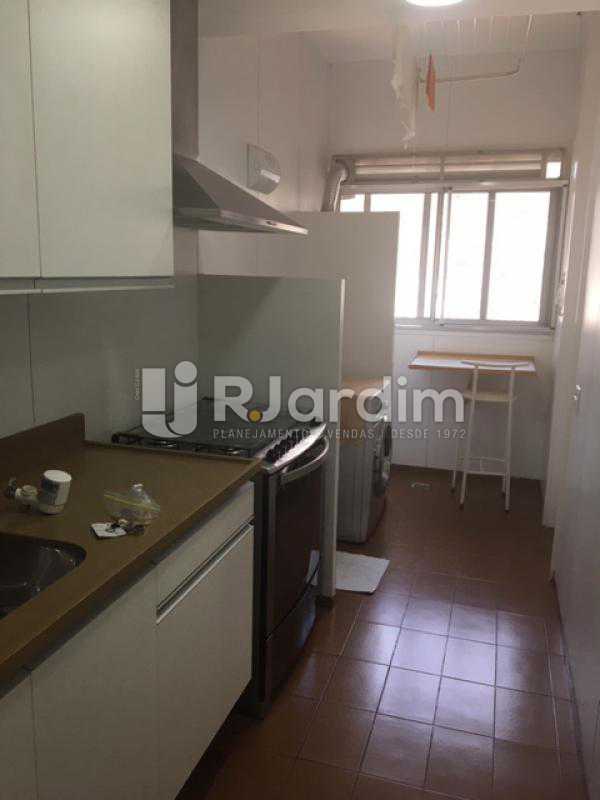 Conheça Cozinha do imóvel - Apartamento Leblon 2 Quartos Aluguel Administração imóveis - LAAP21612 - 18 Cozinha - Apartamento Leblon 2 Quartos Aluguel Administração imóveis - LAAP21612 - 18