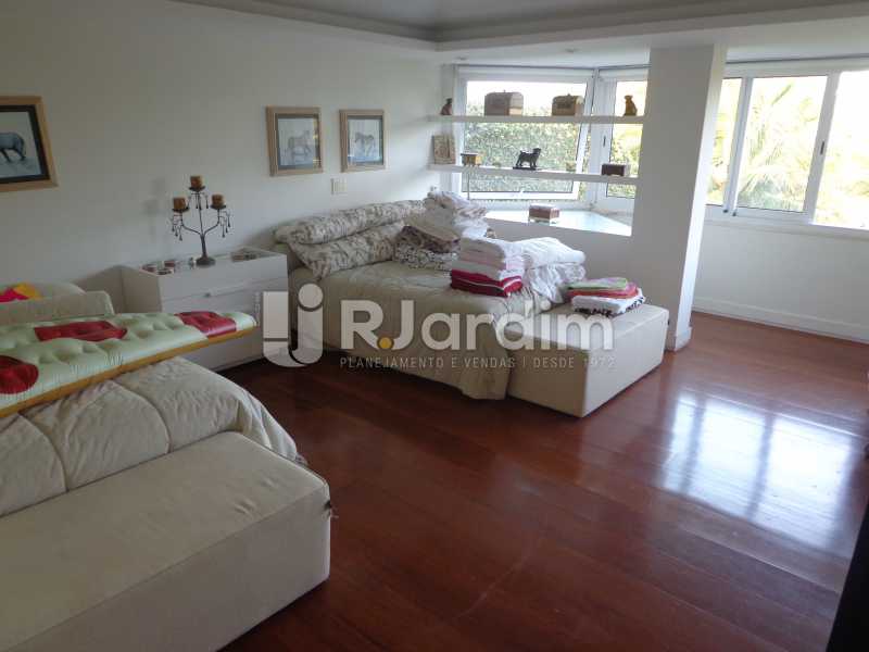 Conheça Suíte hospedes do imóvel - Casa em Condominio À Venda - Barra da Tijuca - Rio de Janeiro - RJ - LACN50012 - 25 Suíte hospedes - Casa em Condominio À Venda - Barra da Tijuca - Rio de Janeiro - RJ - LACN50012 - 25