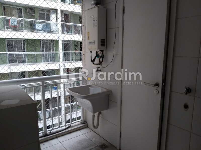 Conheça área / banheiro de serviço do imóvel - Apartamento Botafogo 3 Quartos - LAAP32240 - 20 área / banheiro de serviço - Apartamento Botafogo 3 Quartos - LAAP32240 - 20